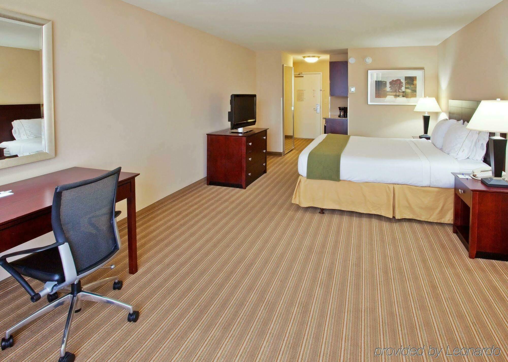 Holiday Inn Express Fresno River Park Highway 41, An Ihg Hotel Номер фото